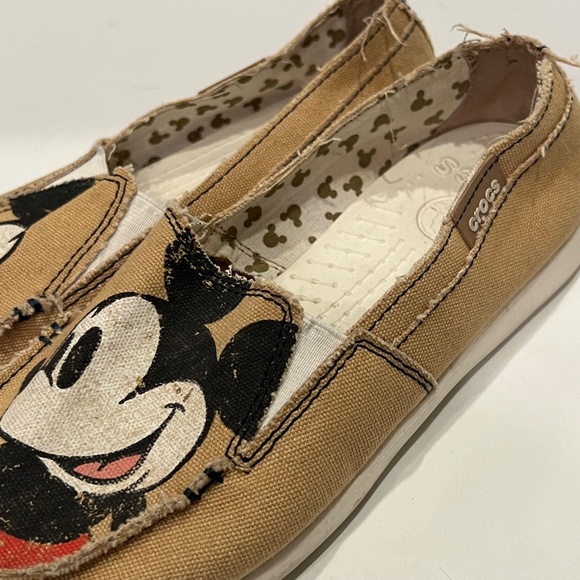 Crocs Disney Mickey Mouse Women’s Tan Canvas Slip On Shoes Loafers Shoes Size 10 - Picture 12 of 15